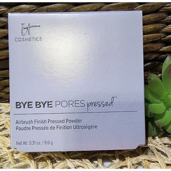 IT Cosmetics Bye Bye Pores Pressed Powder, Translucent Airbrush Finish, 0.31 oz. - Picture 1 of 8